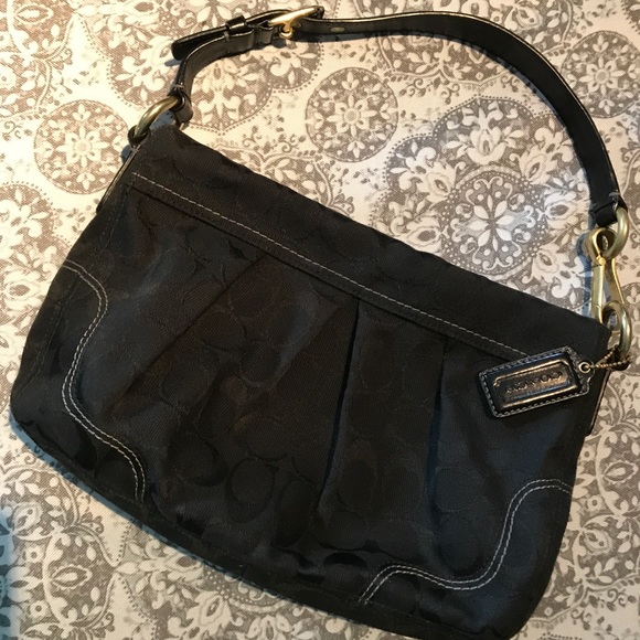 Coach Black Classic Bag - Picture 2 of 6